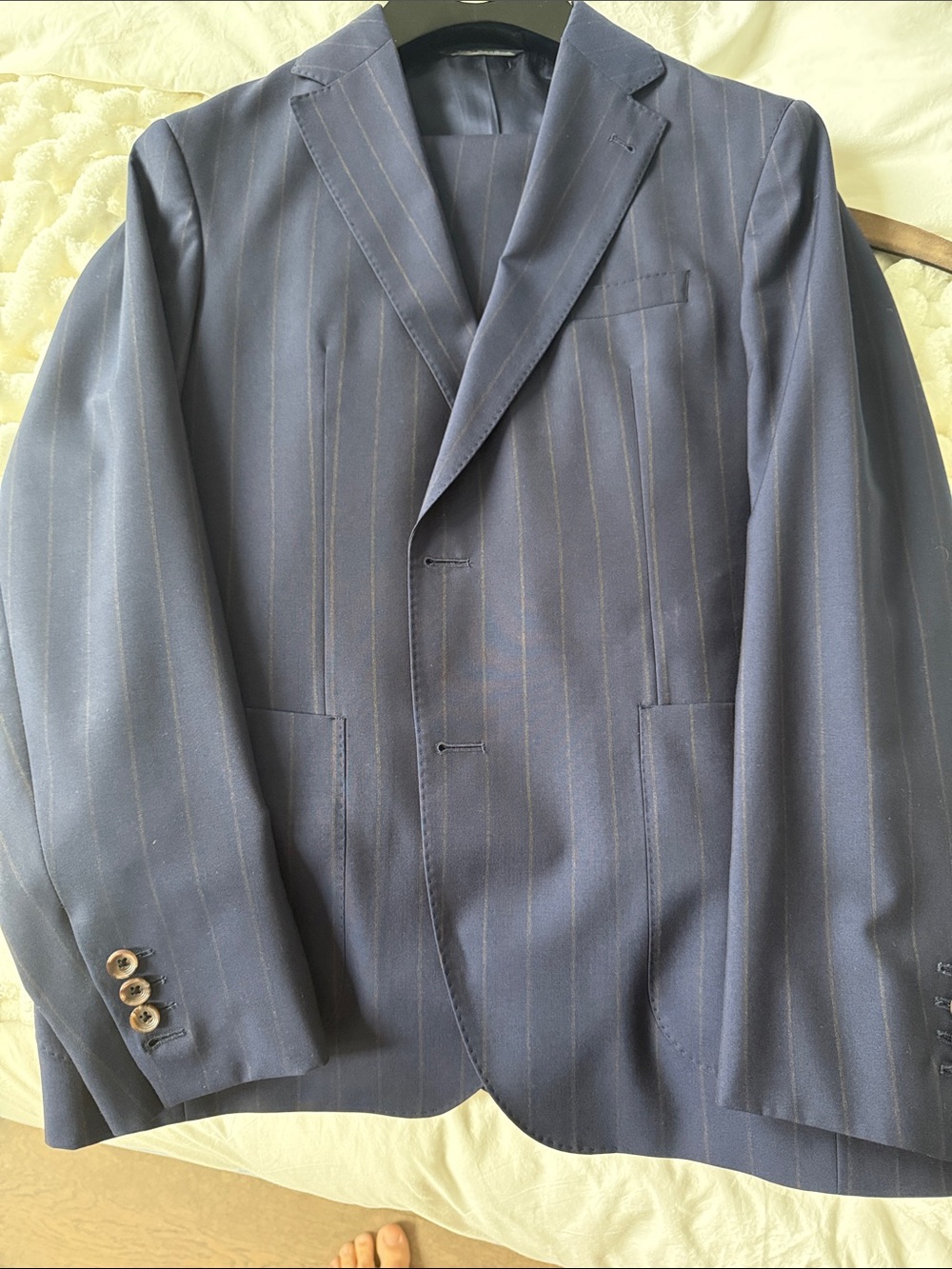 JACK VICTOR Men's Navy Pinstripe Suit - Classic Tailored Style